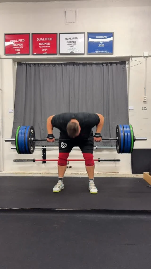 Saako teidän salilla pudotella painoja? 🙂